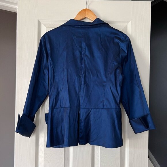 Cachet Women’s Blue Satin Blouse Top Size 14 Jewel Bow Accent Evening Formal Coc - Picture 4 of 4